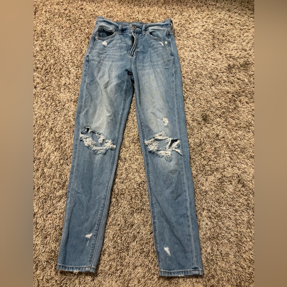 American Eagle Jeans- Straight/Mom Jeans